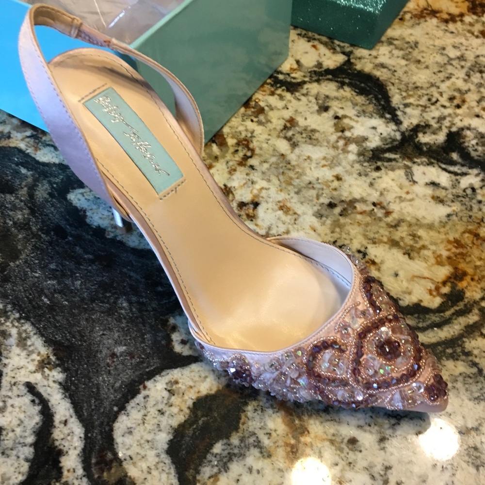 Heels size 7